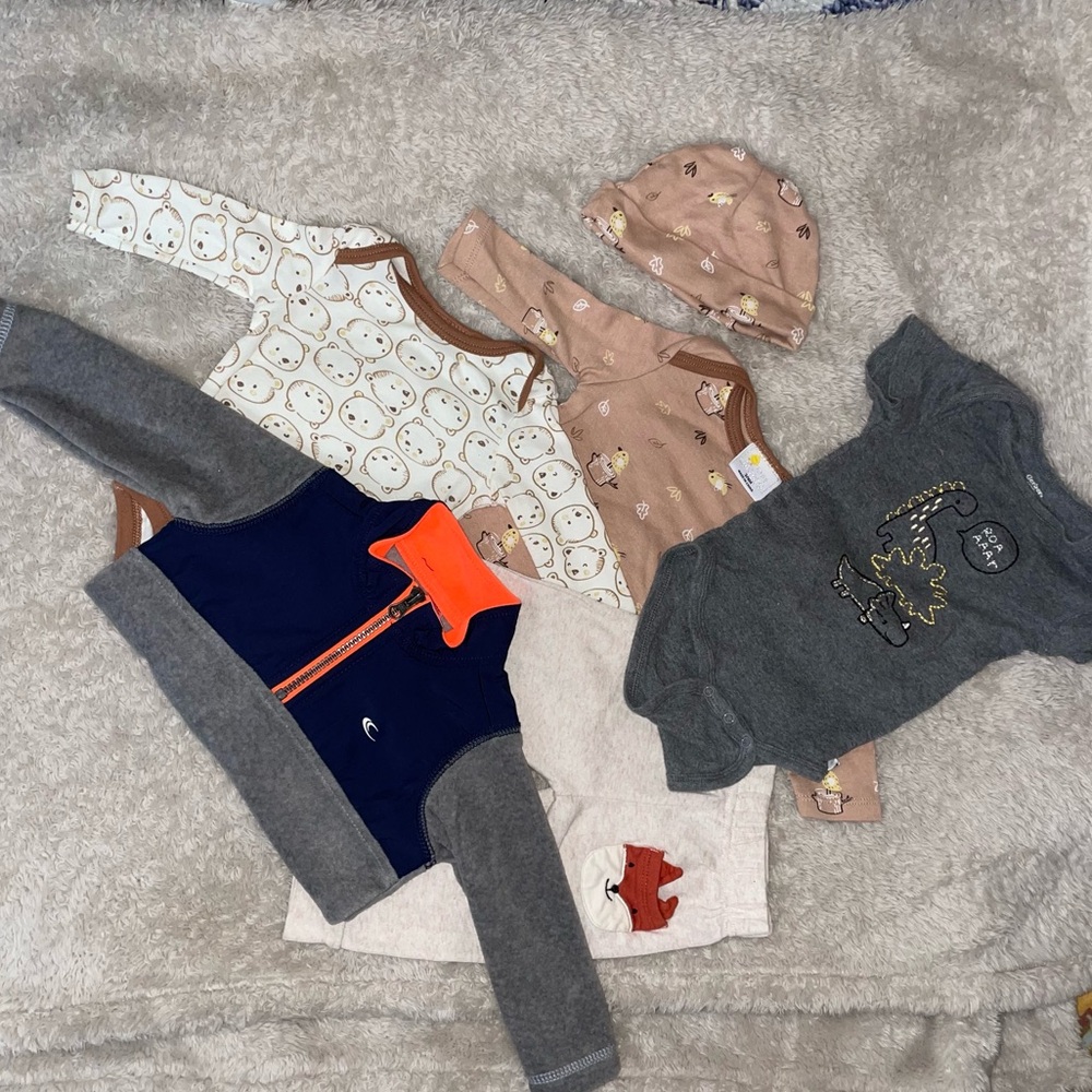 Baby clothes bundle